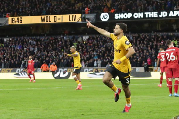 许多人会立 许多人会立